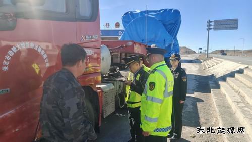 ��ľ��ִ�����·�������γ� �ϴ򡰰ٶ�����������һ����