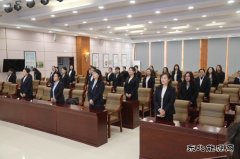 �����������繫˾��˾��չ�����ˡ������Ͷ���Ů������